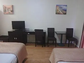 *** فندق Centenary Motor Inn Darra أستراليا