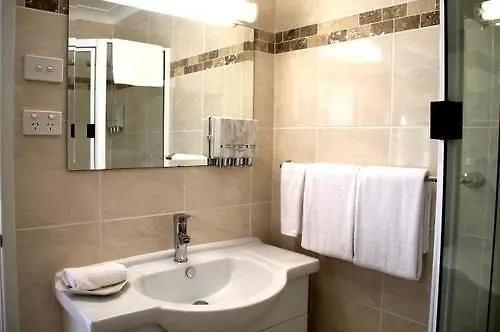 فندق Centenary Motor Inn Darra
