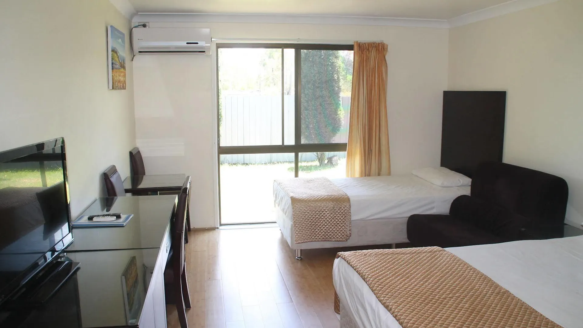 Centenary Motor Inn Darra